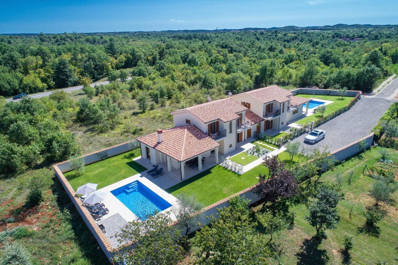 Holiday House Luca Пореч Екстериор снимка