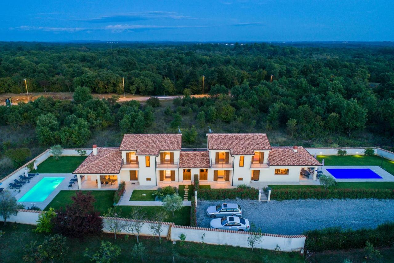 Holiday House Luca Пореч Екстериор снимка